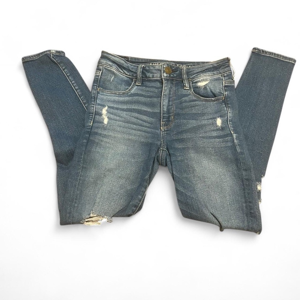 American Eagle Distressed Medium Wash Skinny Jeans